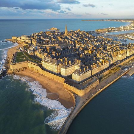 Demeures & Chateaux - Hotel De La Porte Saint-Malo Дінан Екстер'єр фото